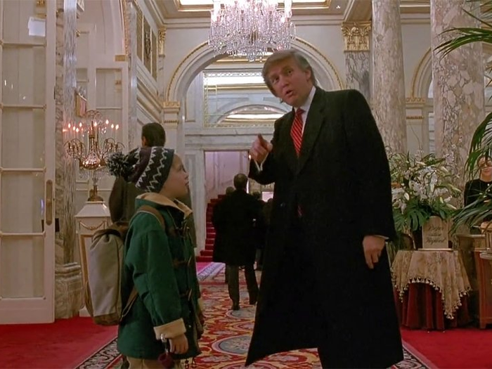Beyaz Saray’dan sonra Trump, Evde Tek Başına 2 filminden de çıkarılacak.