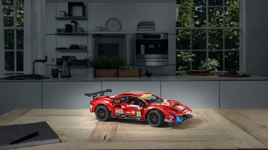 Ferrari’nin efsane modeli LEGO oldu.