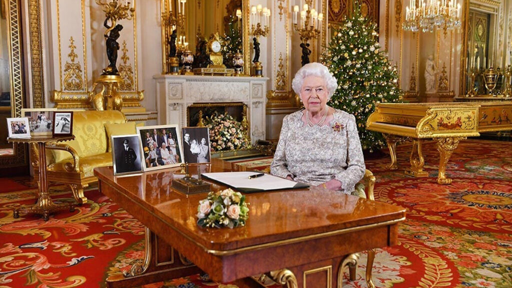 Kraliçe Elizabeth emeklilik kararı aldı