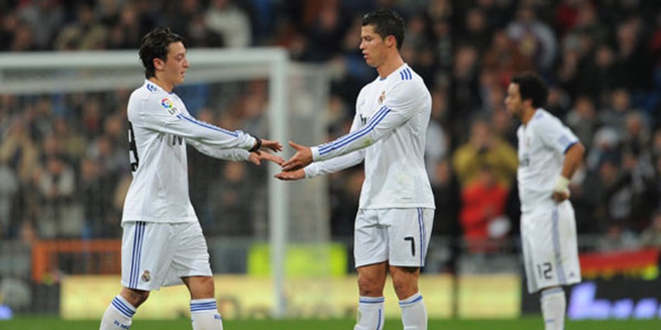 Mesut Özil transferi sosyal medyada rekor kırdı. Cristiano Ronaldo'yu geçti