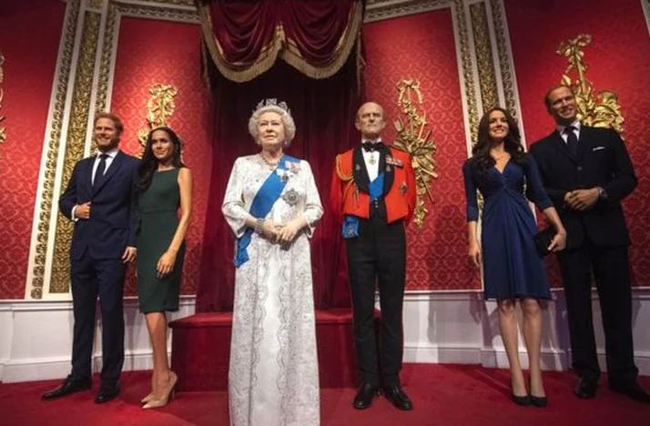 İngiltere'deki Madame Tussauds Müzesi de Meghan ve Harry’i kraliyetten ayırdı
