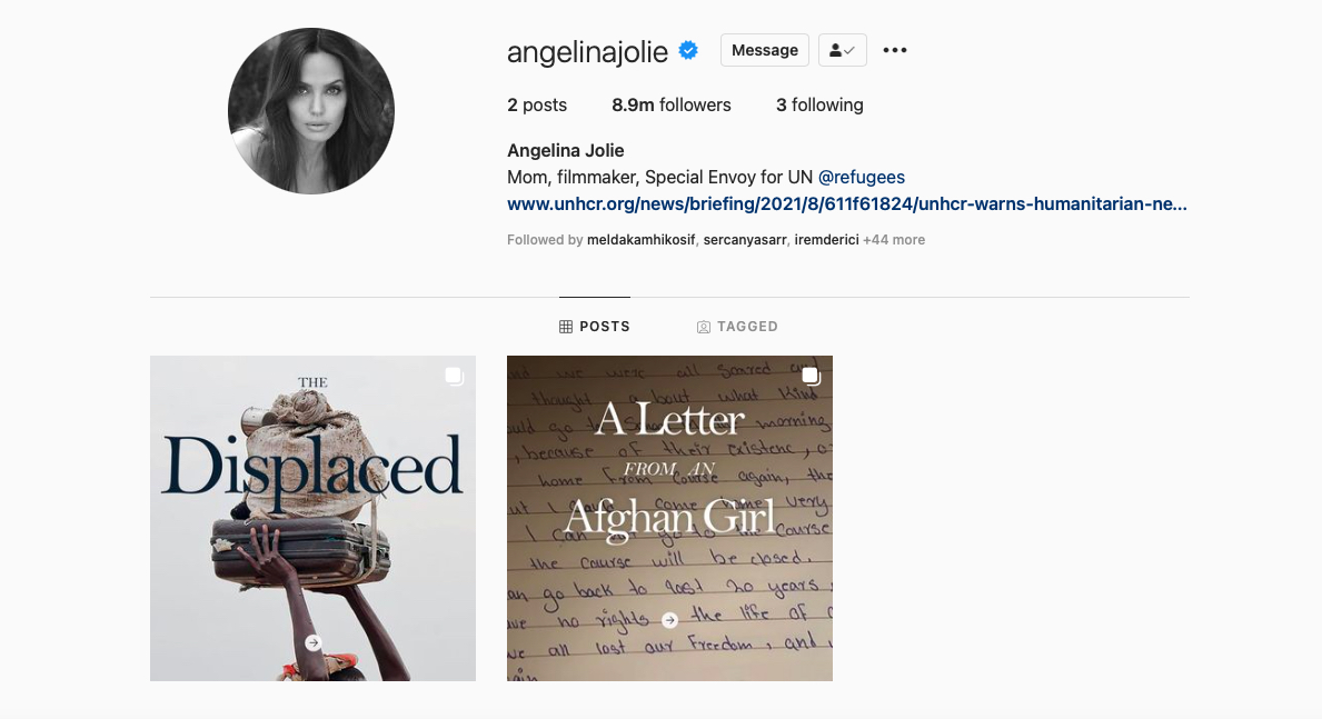 Angelina Jolie, bir saatte 1.9 milyon takipçiyle instagram'da rekor kırdı.