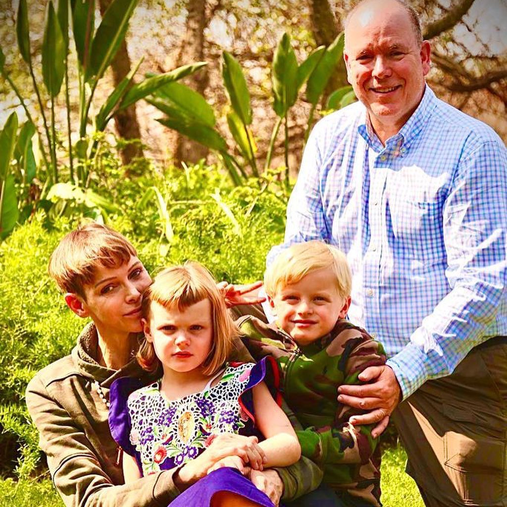 Prenses Charlene ailesiyle Güney Afrika'da buluştu.