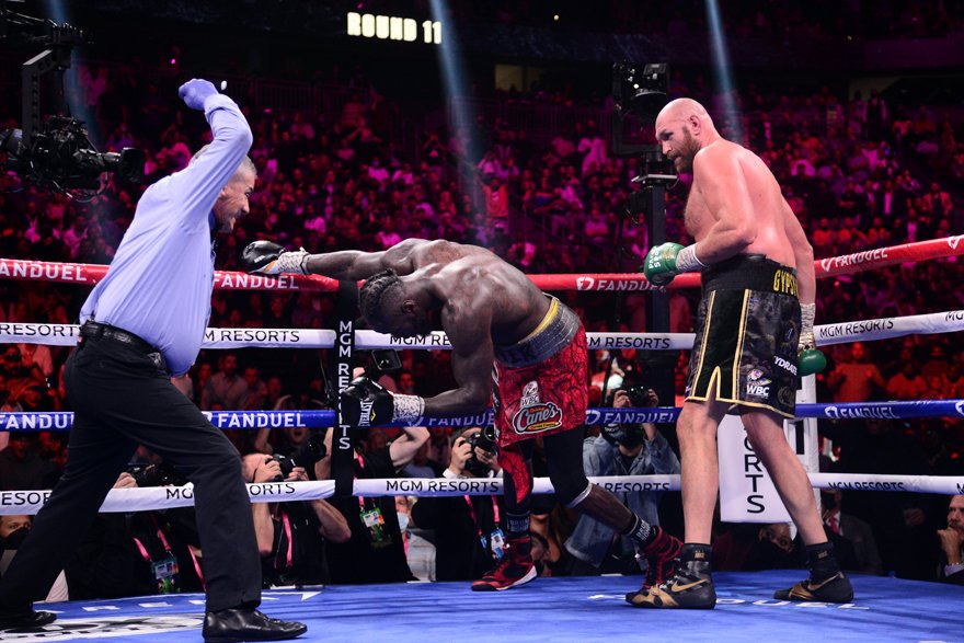 Dünya Ağır Sıklet Boks Şampiyonu Tyson Fury, Deontay Wilder’ı nakavt etti