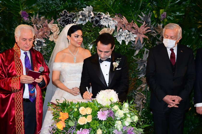 Bayram Yıldız ve Tuğçe Kara, Mandarin Oriental İstanbul Kuruçeşme’de evlendi.