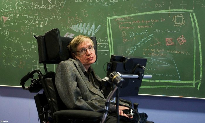 Stephen Hawking’in eşyaları sergilenmeye başlandı