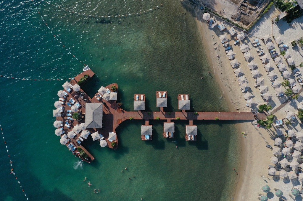 Dünyaca Ünlü Yıldızların Durağı: Villa Azur Beach & Restaurant
