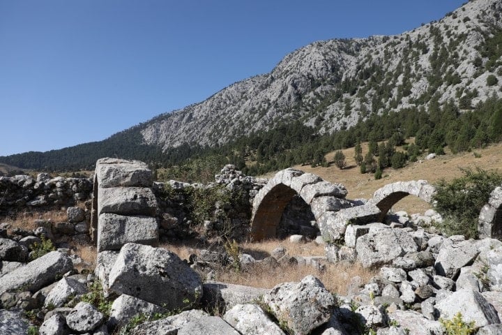 Eynif Ovası ve Tol Han