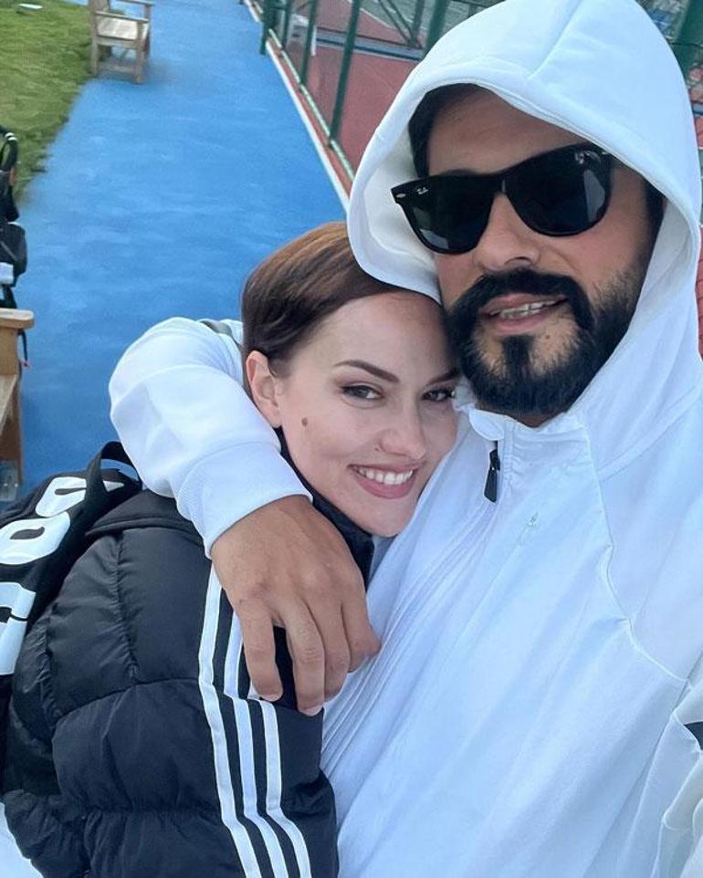 Fahriye Evcen ve Burak Özçivit'in Mutlu Ailesi