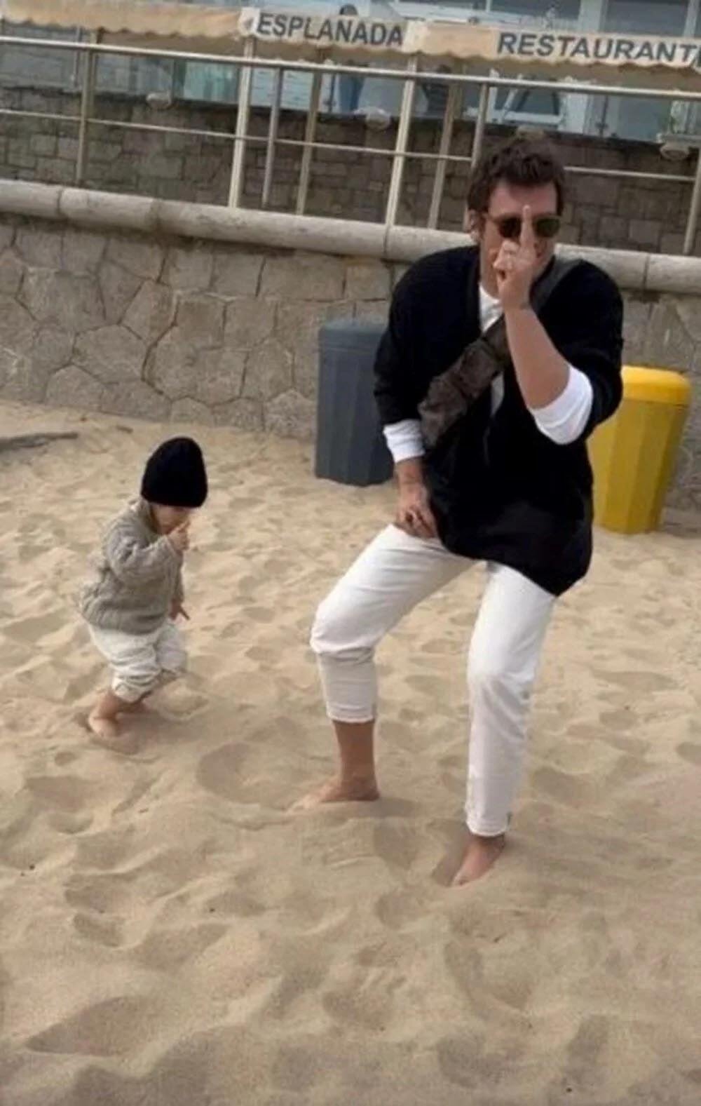 Kıvanç Tatlıtuğ ve Başak Dizer'in Baba Olma Mutluluğu