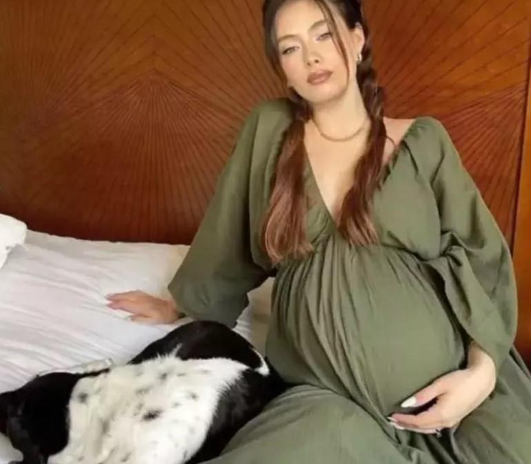 Neslihan Atagül ve Kadir Doğulu'nun Hamilelik Müjdesi