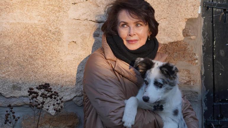 Ünlü Model Dayle Haddon Karbonmonoksit Sızıntısı Nedeniyle Hayatını Kaybetti