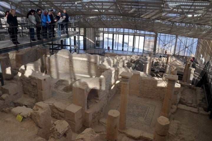 Zeugma Antik Kenti'nde Restorasyon Çalışmaları ve Turizme Kazandırma Süreci