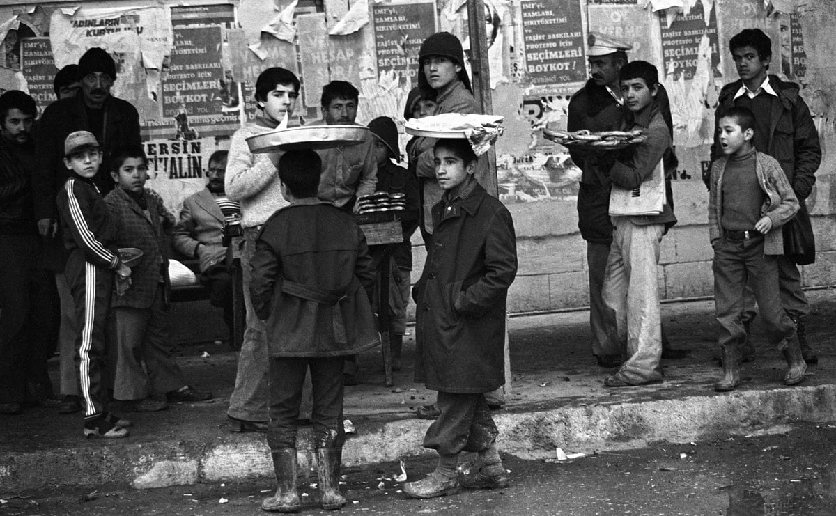 Ali Öz'ün Fotoğraf Arşivi Salt Araştırma'da Erişime Açıldı