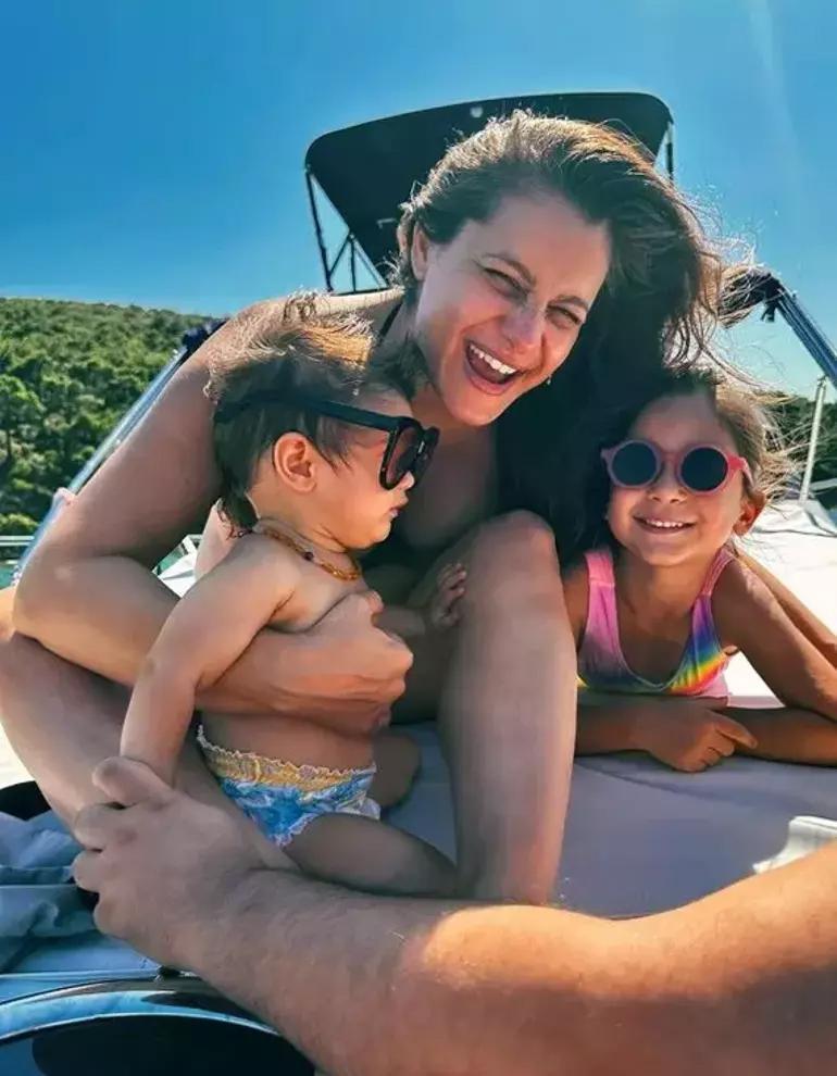 Atiye'den Yeni Yıl Paylaşımı ve Aile Mutluluğu