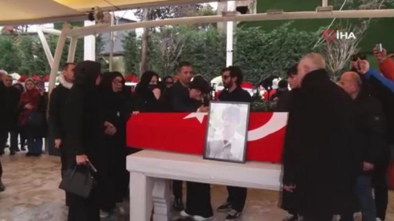 Ferdi Tayfur'un Cenazesi Antalya'da Düzenlendi
