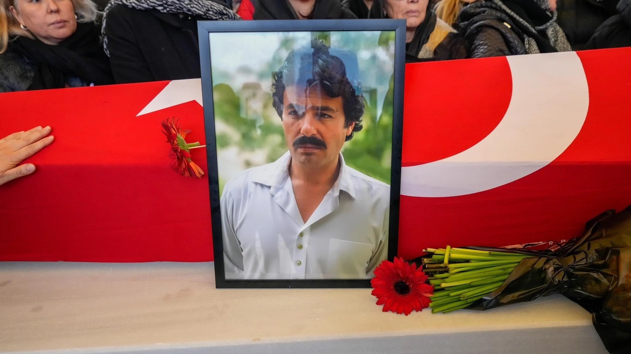 Ferdi Tayfur'un Kızı Tuğçe Tayfur'un Evliliği ve Aile Tartışmaları