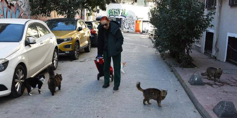 Leman Sam Cihangir'de Görüntülendi