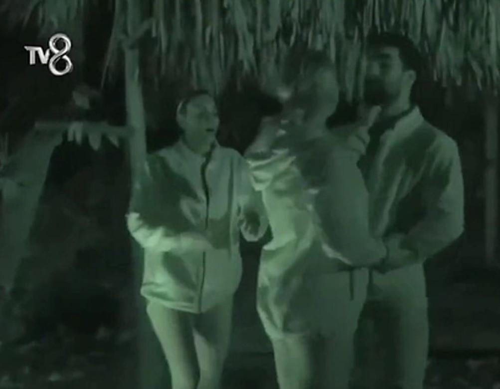 Survivor'da Almeda ve Adem Arasındaki Gerginlik