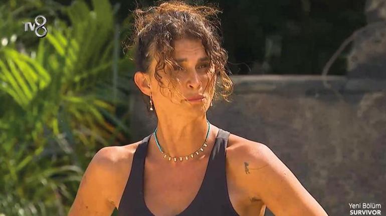 Survivor'da Pınar ve Ayşe Arasındaki Gerginlik Devam Ediyor