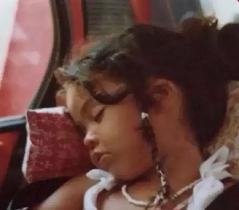 Ünlülerin Çocukluk Fotoğraflarıyla Nostaljik Yolculuk