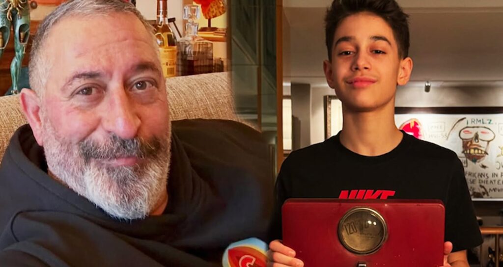Cem Yılmaz, birinci parasını kazandığı o tartıyı oğluna devretti