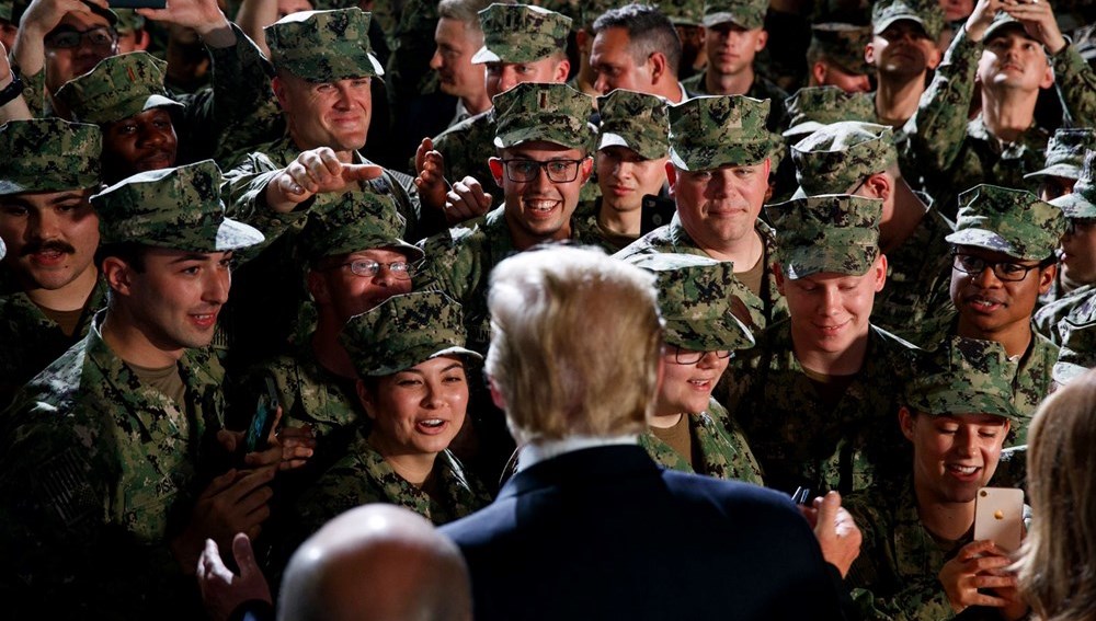 Pentagon: Transseksüel askerler 30 gün içinde ordudan atılacak