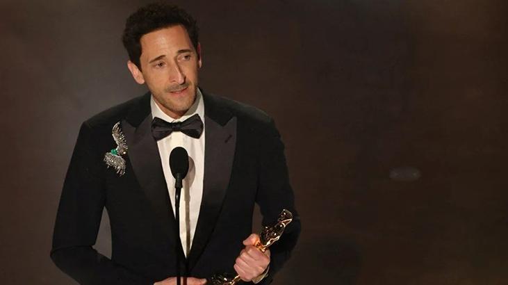 Adrien Brody Oscar’da ‘En Yeterli Erkek Oyuncu’ mükafatını ikinci sefer kazandı