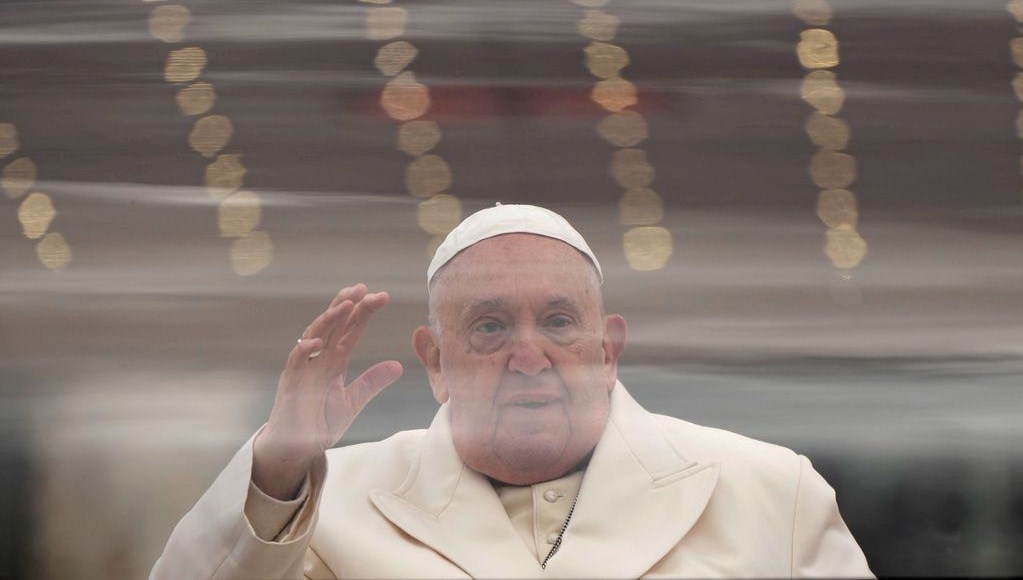 Papa Francis hastaneden sesli ileti gönderdi: “Buradan size eşlik ediyorum”