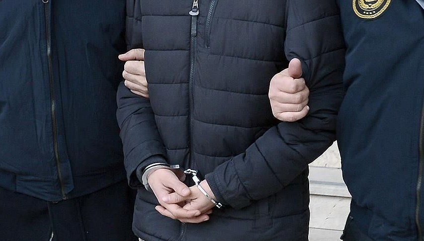 Sigara paketinde uyuşturucu çıktı: İran asıllı kuşkulu yakalandı