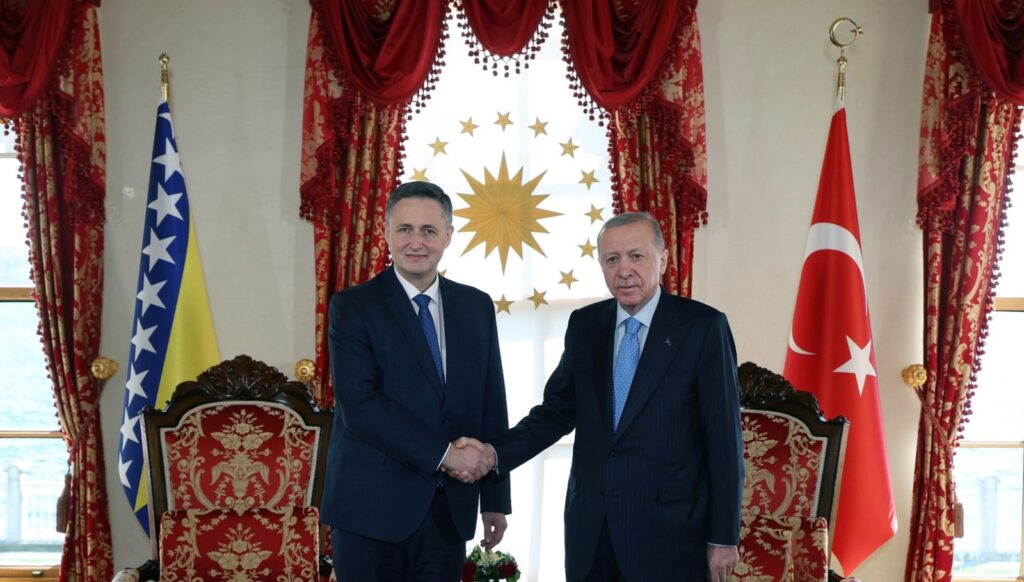 Cumhurbaşkanı Erdoğan Bosna Hersek’li yetkili Becirovic’le bir ortaya geldi