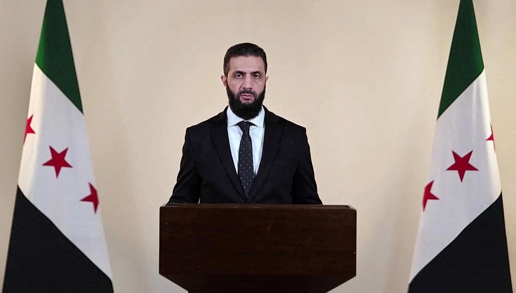 Şara imzayı attı: Suriye’de geçici anayasa hazır