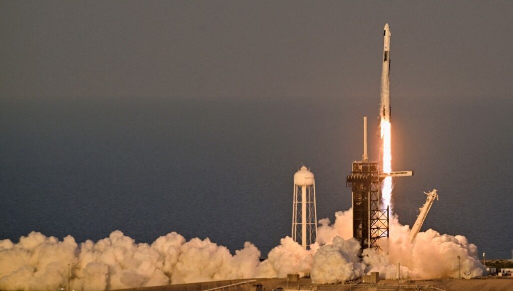 SpaceX’in 4 astronotu uzaya fırlatıldı: Bilimsel araştırma başladı