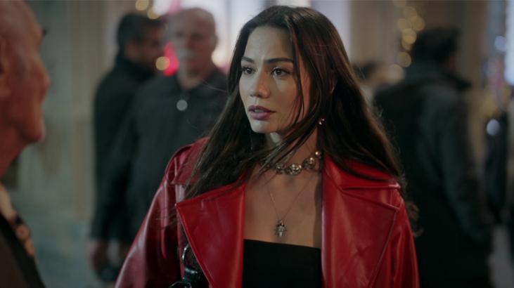 Demet Özdemir İstiklal’de müzik söyledi! Sesiyle viral oldu