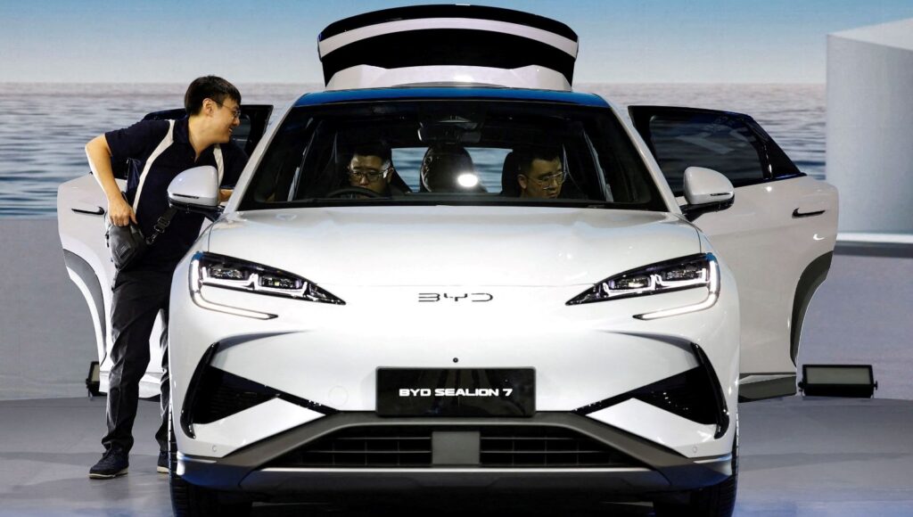 BYD, Tesla’yı geride bıraktı: Satışları 100 milyar doları aştı