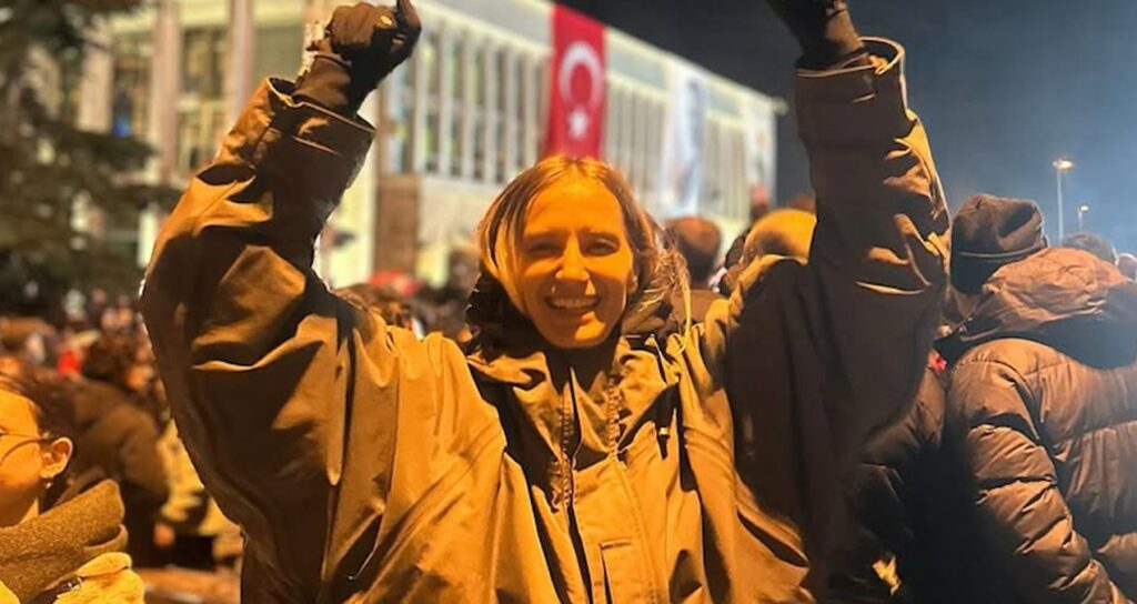 Didem Soydan, Ekrem İmamoğlu için Saraçhane’ye gitti: Korkma