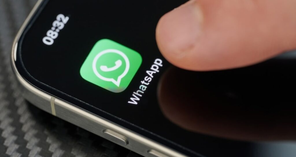 iPhone kullanıcıları için  WhatsApp’ta yeni devir